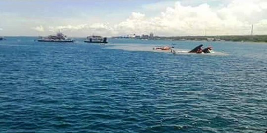 KRI Badik dan Pulau Raas dikerahkan bantu evakuasi KM Rafelia 2