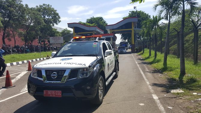 labora sitorus tiba di soekarno hatta