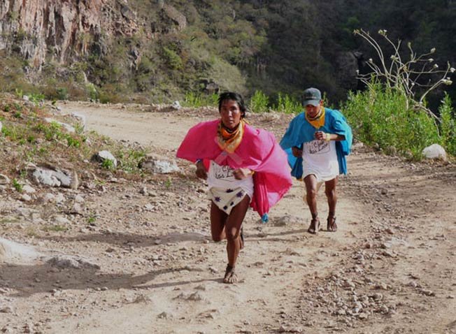 para pelari super dari suku tarahumara