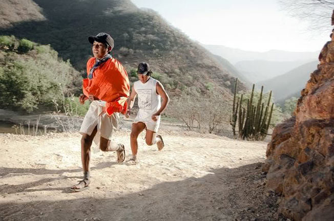 para pelari super dari suku tarahumara