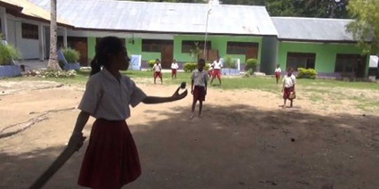 Minim fasilitas, siswa SD di Kupang tiga bulan tak bisa belajar