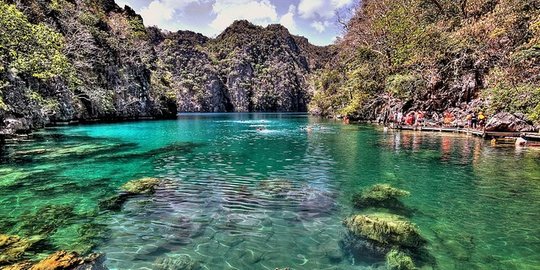 Kayangan, danau hijau paling jernih di Asia Tenggara