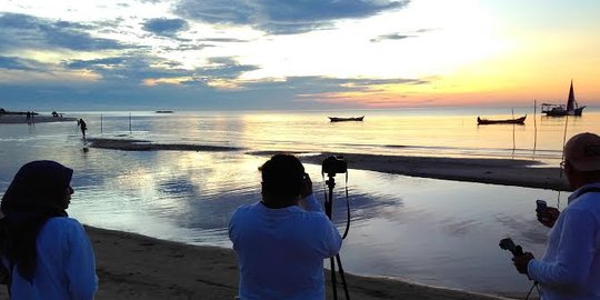 Sunrise lambat keluar di Manggar, pemburu Gerhana cemas