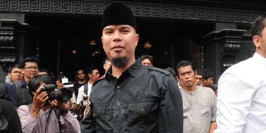 Surat 'cinta' buat Ahmad Dhani yang mau maju Pilgub DKI