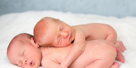 tujuh menit bayi kembar ini punya ayah berbeda rev2