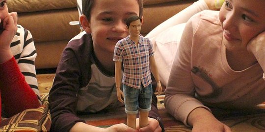 Setelah Barbie realistis, kini hadir Ken dengan sosok manusiawi