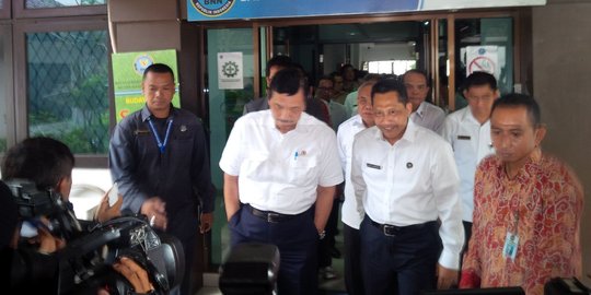 Budi Waseso ajak Luhut keliling Gedung BNN