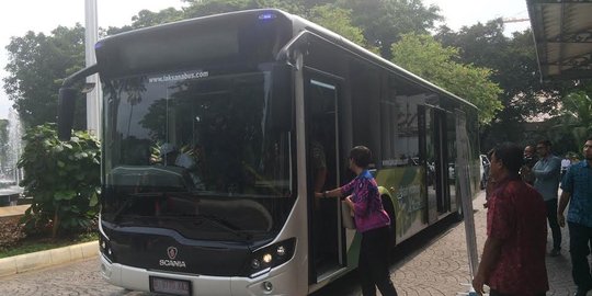 Ahok siapkan bus standar internasional ganti Metro Mini