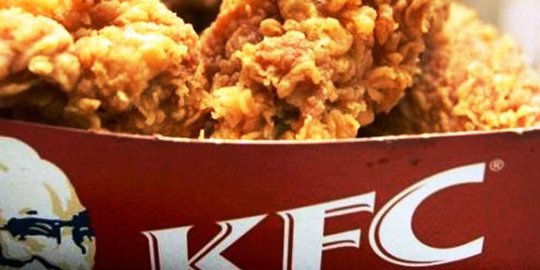 Satu peserta tewas, lomba makan ayam KFC langsung dibubarkan