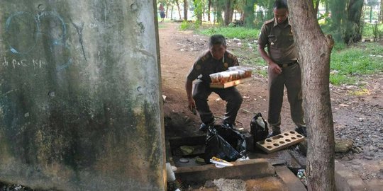 Warga lihat sudah 2 tahun pedagang jual es pakai air limbah di Monas