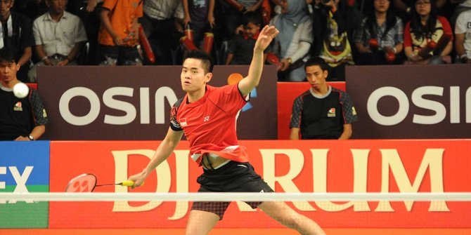 Simak cara memegang raket dengan benar dalam bulu tangkis, di sini