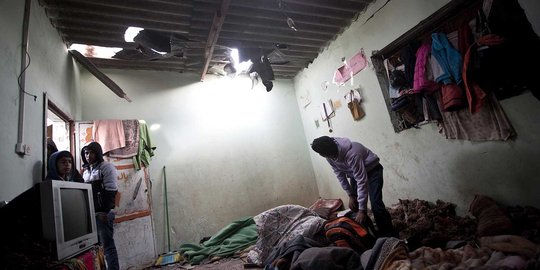 Rudal Israel kembali hantam rumah warga Palestina, 1 bocah tewas
