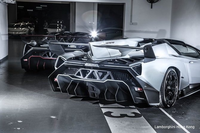  Lamborghini  Veneno  bekas dijual hampir 3 kali lipat dari 