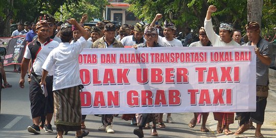 Keluarkan surat, Menhub minta Menkominfo tutup aplikasi taksi online