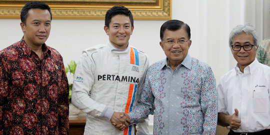 Berseragam Manor, Rio Haryanto minta restu Wapres JK