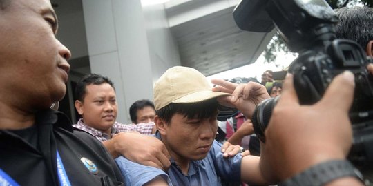 ayah bupati ogan ilir sempat halangi aparat rev1