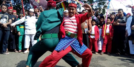 Silat Cingkrik, dari permaisuri kerajaan sampai si Pitung