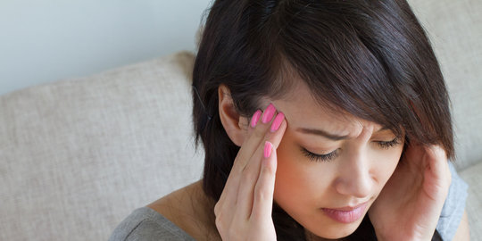 Sering sakit kepala saat bangun tidur? Ini sebabnya