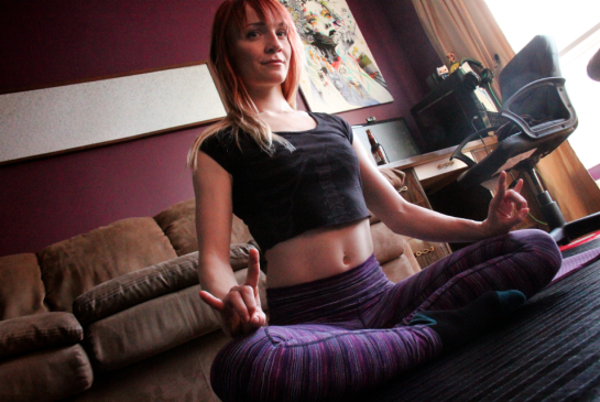 lindsay istace instruktur dan perintis rage yoga