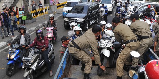 Ini cara Ahok berantas parkir liar di Tanah Abang