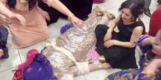 Dipaksa nikahi sepupu, wanita ini bunuh diri saat resepsi