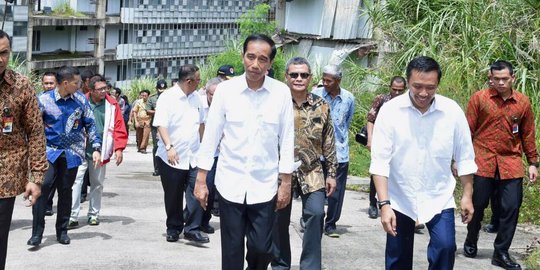 Tinjau Hambalang, Jokowi dianggap sindir blusukan SBY keliling Jawa