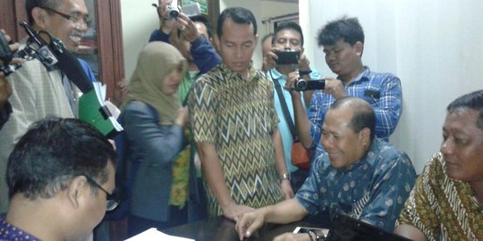 Jadi tersangka korupsi, La Nyalla ajukan praperadilan