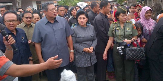 SBY kesal, cari pengunggah foto Bu Ani Capres di sosial media