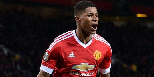 Pahlawan derby, Rashford disanjung Schneiderlin