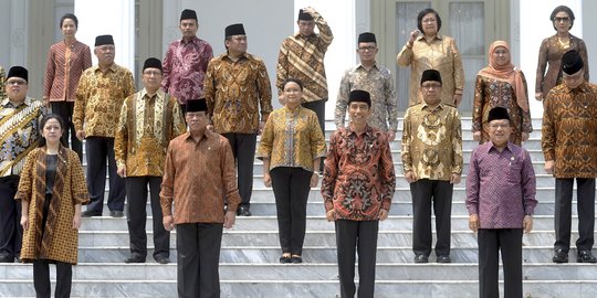 Johan Budi: Hanya Presiden Jokowi yang tahu soal reshuffle