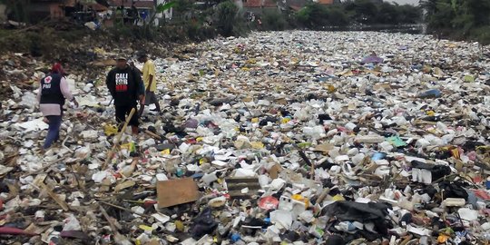 Deddy Mizwar pertanyakan pengelolaan sampah di Kota Bandung