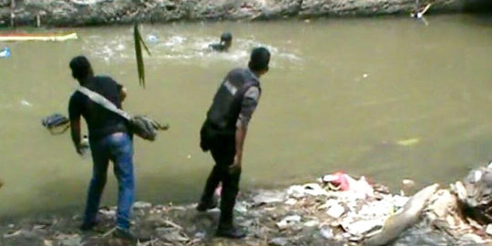 Terjun ke sungai, pengedar narkoba lolos dari kejaran polisi