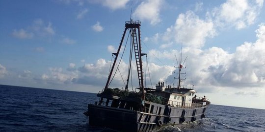 bebaskan awak kapal pencuri ikan rev3