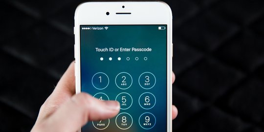 Berusaha retas iPhone sendiri, FBI tak lagi butuh bantuan Apple