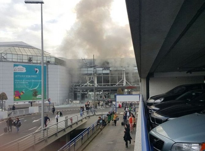 dua ledakan di bandara brussels belgia