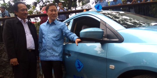 Hari ini, Blue Bird bebaskan setoran ke sopir yang tak ikut demo