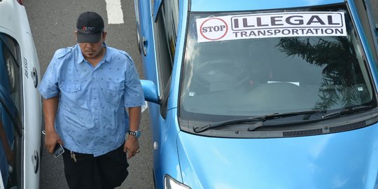 Taksi Blue Bird 'menghilang' dari Gambir, sopir pilih jalan-jalan