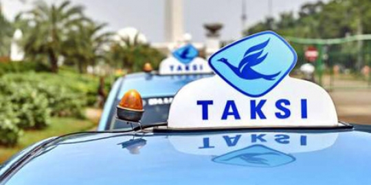 Blue Bird Tidak Versus Taksi Online