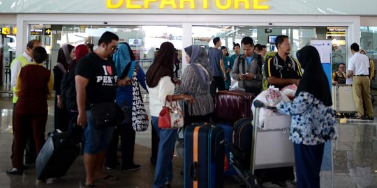 Bawa daun kering diduga ganja di Bandara Ngurah Rai, M Roem kabur