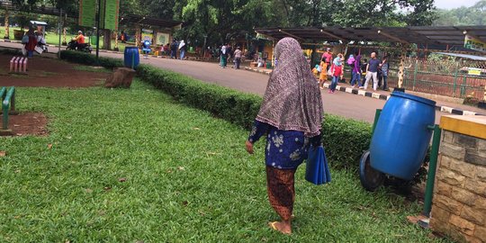 Cerita nenek Ripah, puluhan tahun cari rezeki di Ragunan 