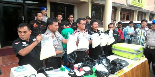 Simpan dua paket sabu, sopir angkot dicokok polisi