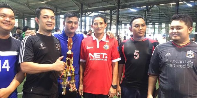 Gandeng Erick Thohir Sandiaga mau bikin stadion mewah 