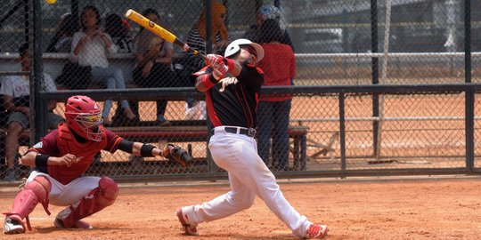Tingkatkan semangatmu dengan berolahraga softball