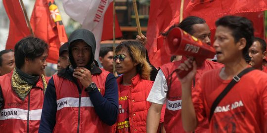 Sidang perdana 26 aktivis, ribuan buruh akan demo di PN Pusat