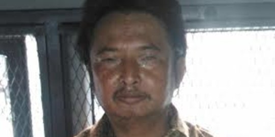 Luntang-lantung, ayah Marshanda sering tidur di teras rumah warga