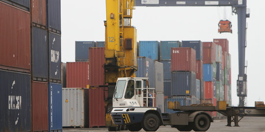 Pengusaha: Bea Cukai bikin rumit pemeriksaan barang di pelabuhan