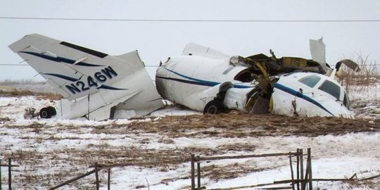 Hendak melayat, mantan menteri kanada tewas usai pesawatnya jatuh