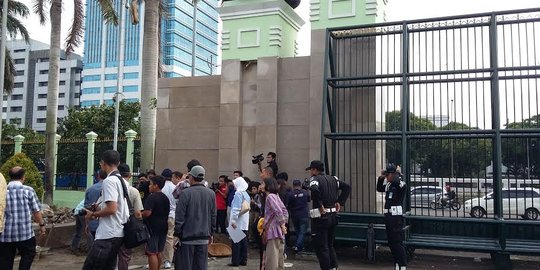Meski sempat ditunda Jokowi, Ical dukung DPR bangun perpustakaan