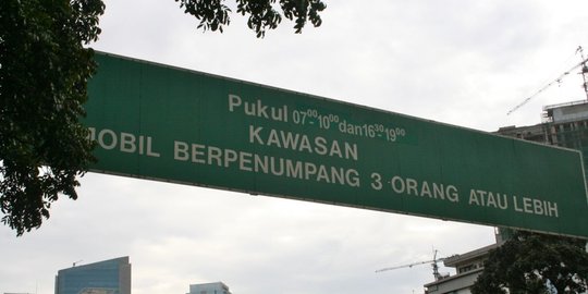 3 in 1 dihapus perparah macet, Ahok bilang 'nyesuain sendiri!'