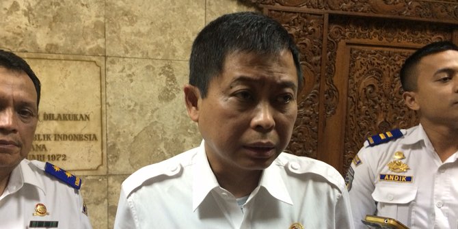 Ikuti harga BBM, Jonan turunkan tarif angkutan umum 